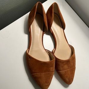 Tommy Hilfiger D’orsay camel suede flats. Size 9